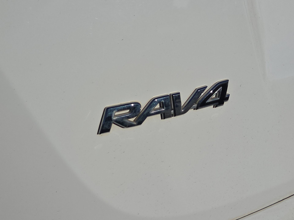Thumbnail: 2016 Toyota RAV4 - 7