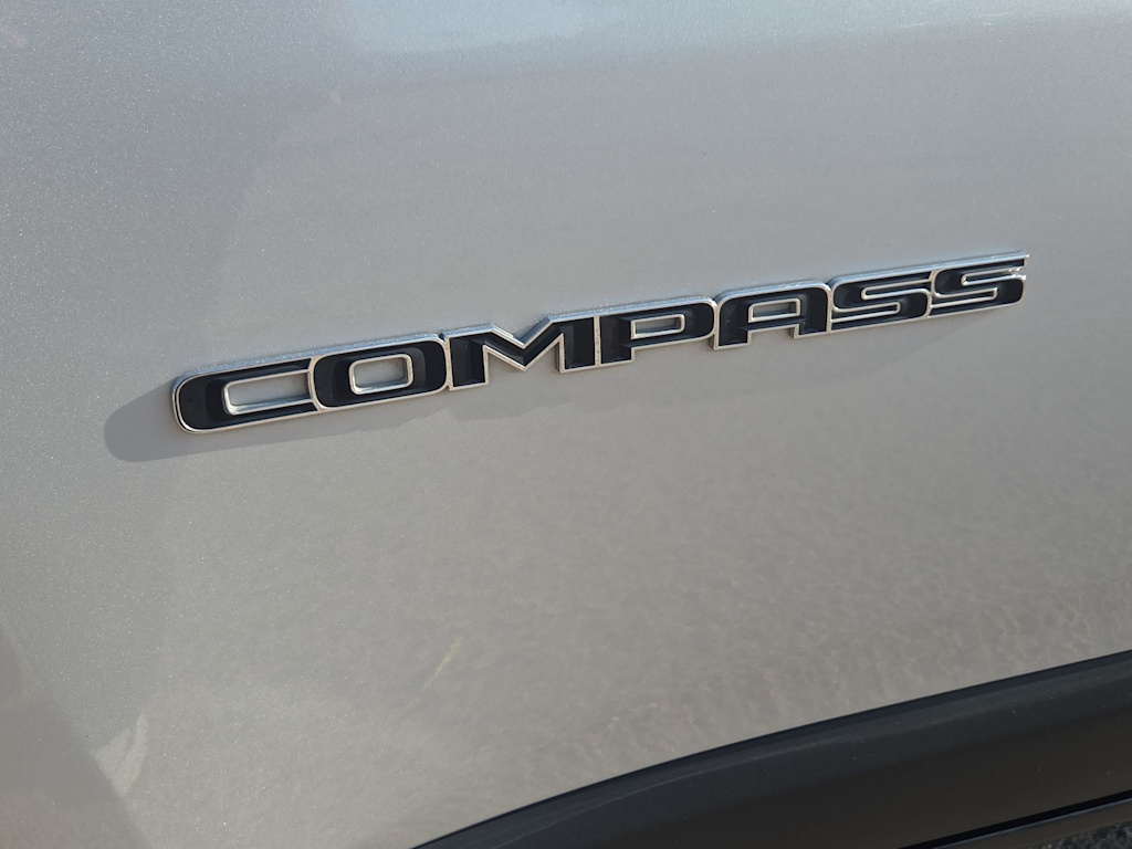 2025 Jeep Compass Limited - Photo 7
