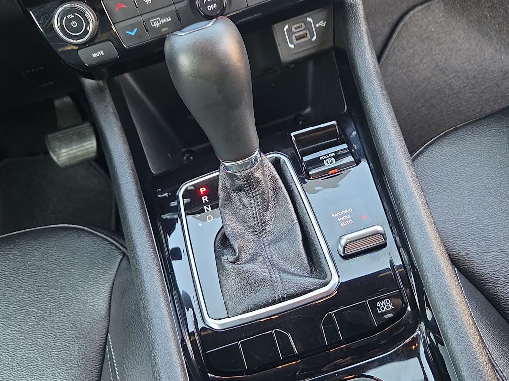 2025 Jeep Compass Limited - Photo 16