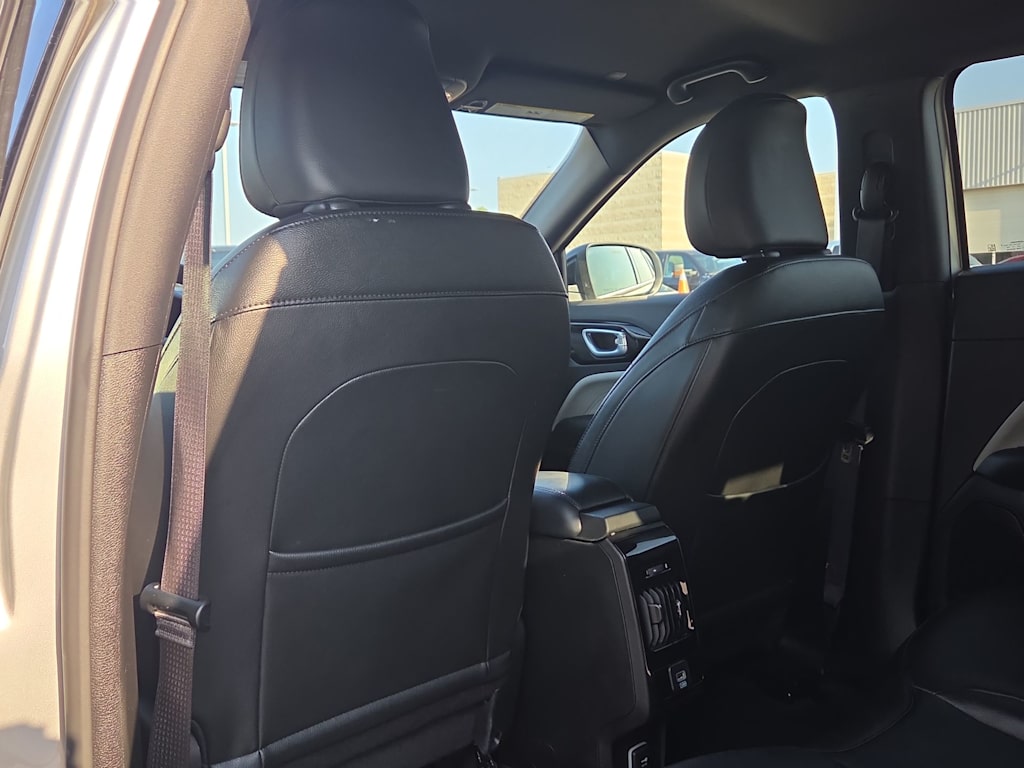 2025 Jeep Compass Limited - Photo 12