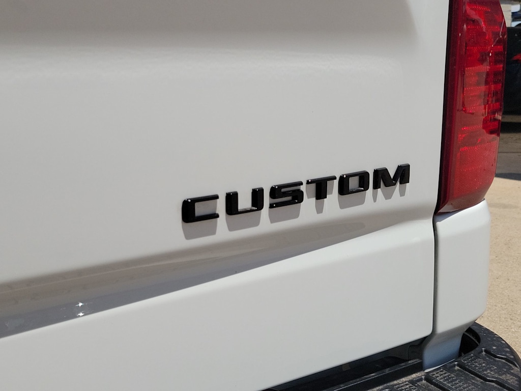 Thumbnail: 2026 Chevrolet Silverado 1500 - 6
