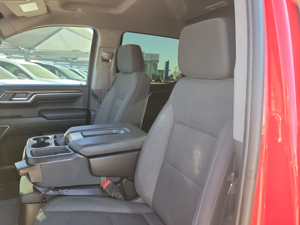 Thumbnail: 2023 Chevrolet Silverado 1500 - 7