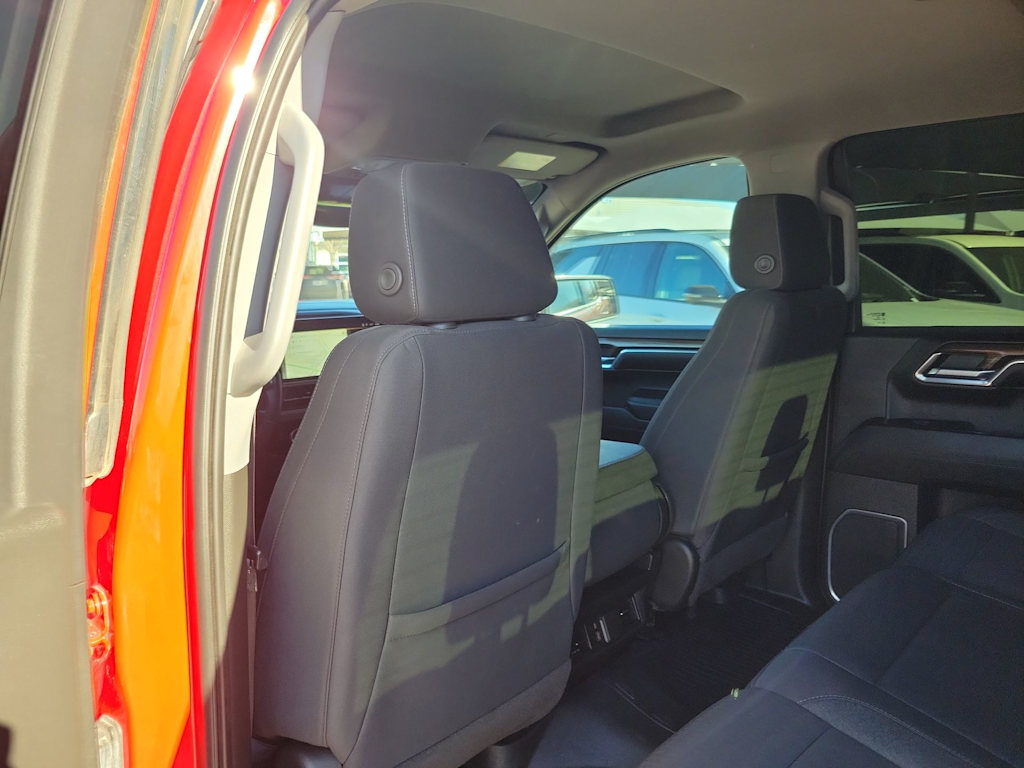 Thumbnail: 2023 Chevrolet Silverado 1500 - 9