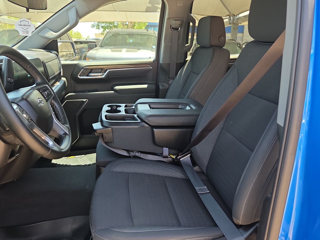 Thumbnail: 2025 Chevrolet Silverado 1500 - 11