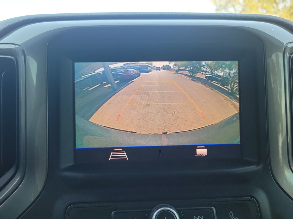 Thumbnail: 2020 Chevrolet Silverado 1500 - 16