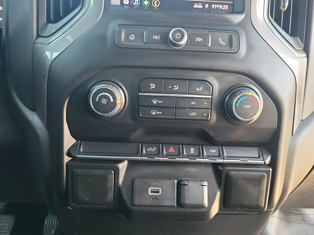 Thumbnail: 2020 Chevrolet Silverado 1500 - 24