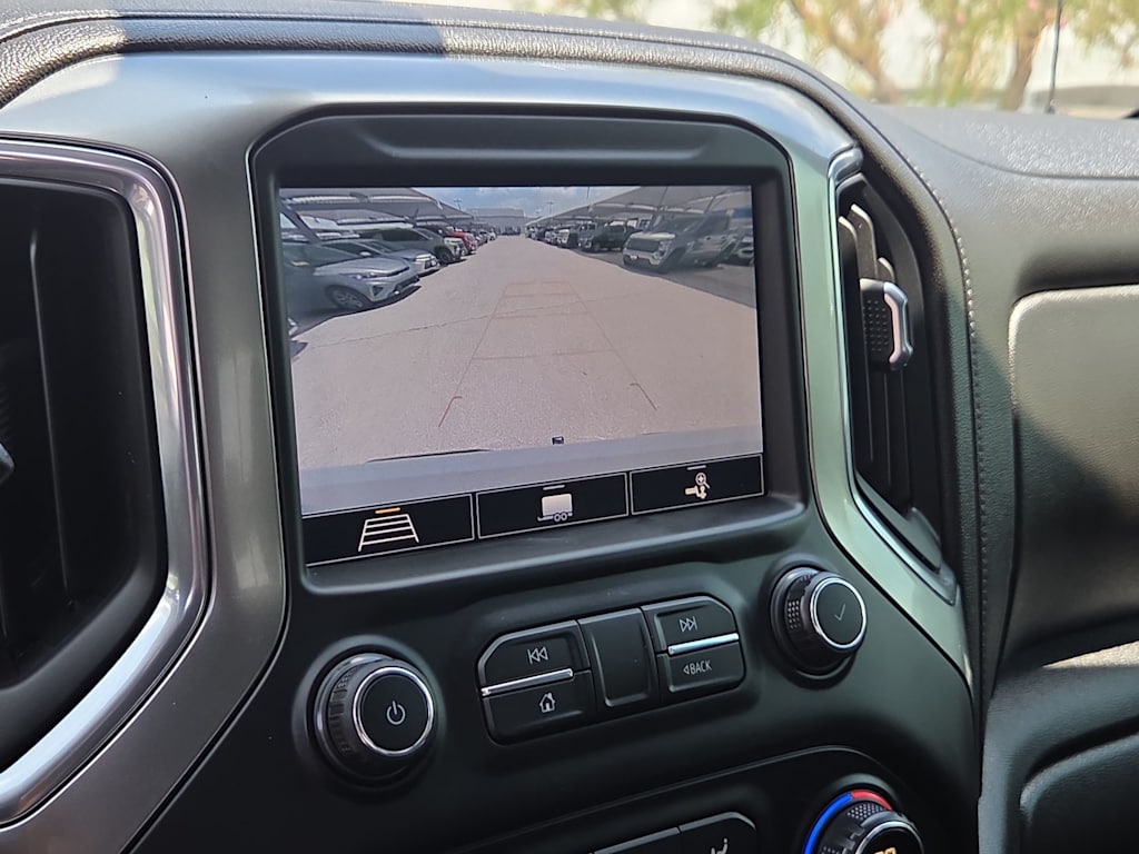 Thumbnail: 2020 Chevrolet Silverado 1500 - 14