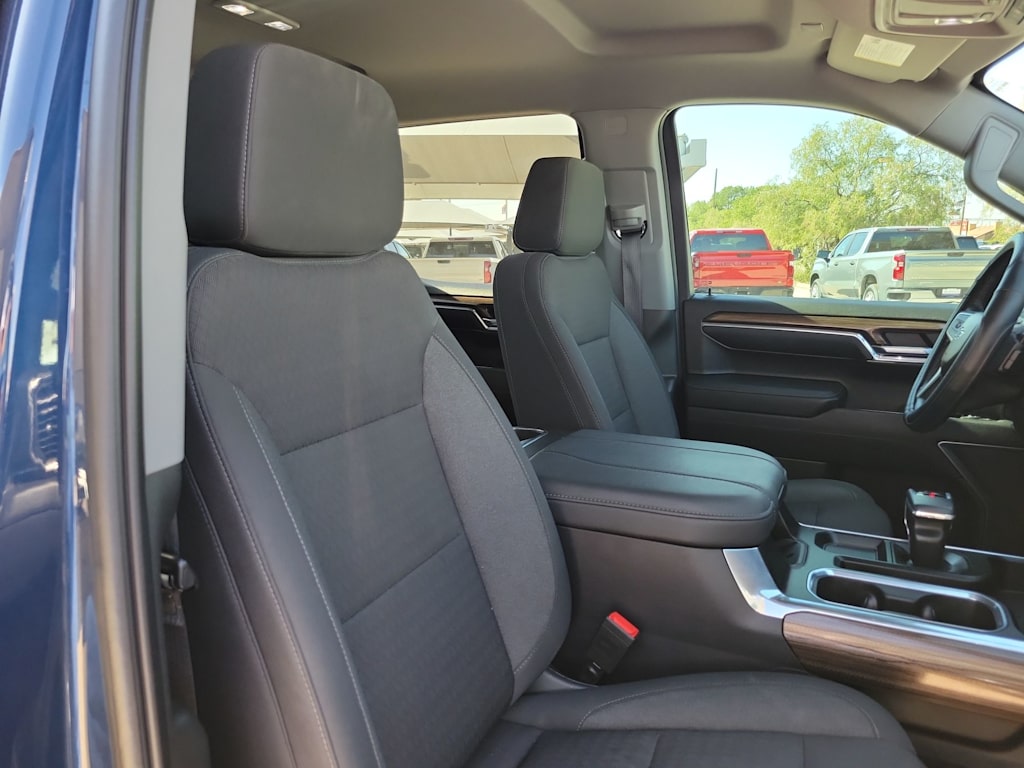 Thumbnail: 2023 Chevrolet Silverado 1500 - 12