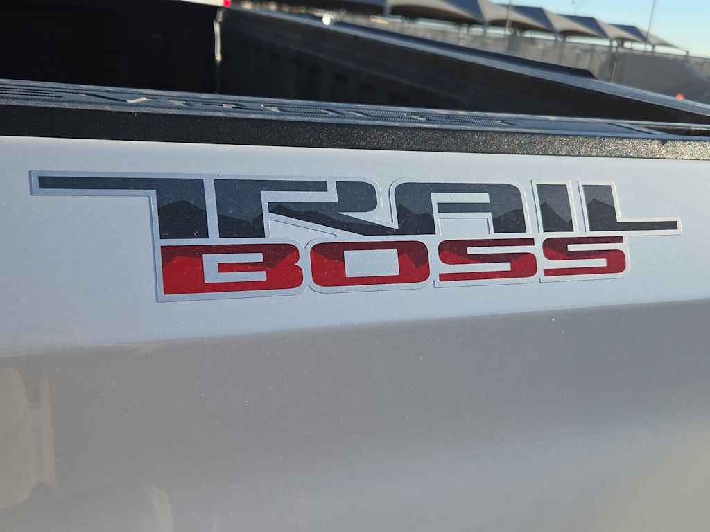 Thumbnail: 2024 Chevrolet Silverado 1500 - 7