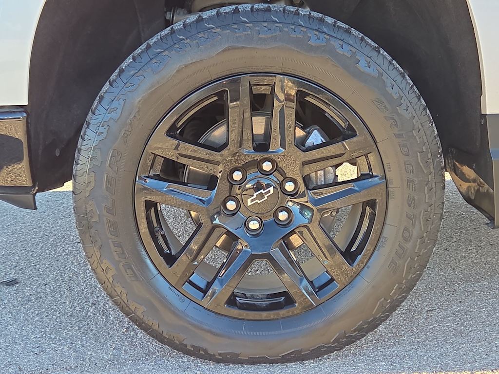 Thumbnail: 2024 Chevrolet Silverado 1500 - 8