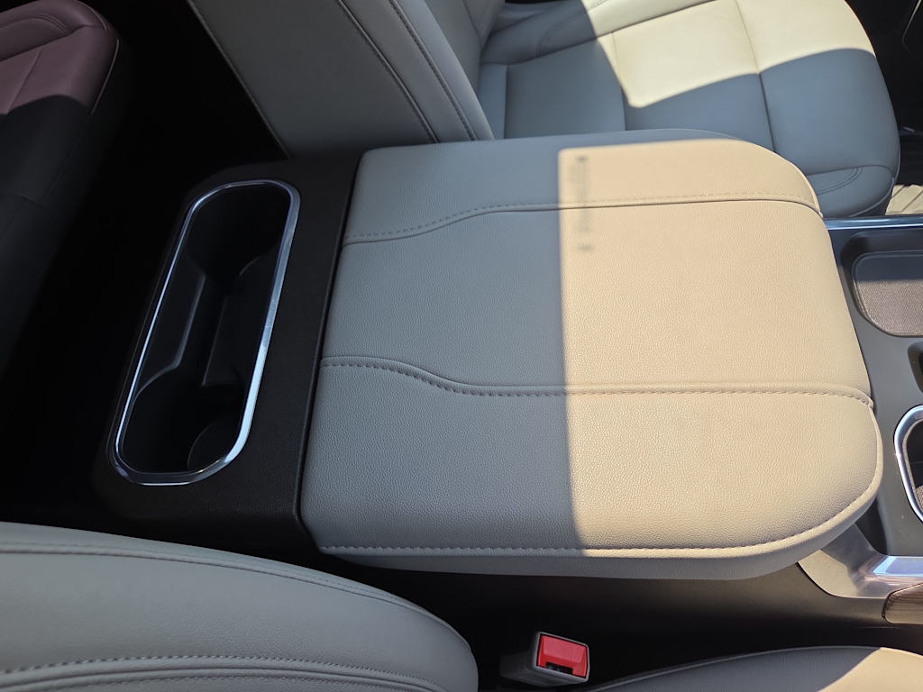 Thumbnail: 2023 Chevrolet Silverado 1500 - 24