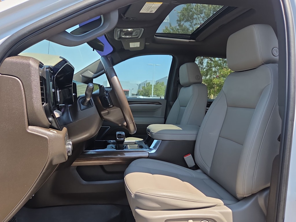 Thumbnail: 2023 Chevrolet Silverado 1500 - 11