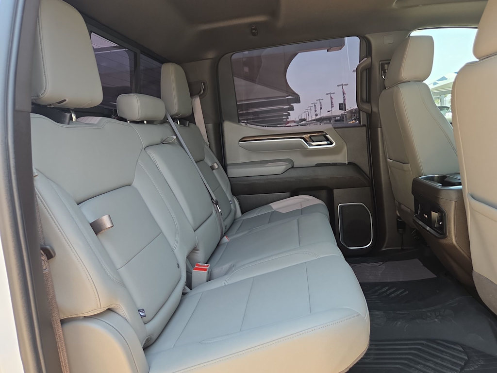 Thumbnail: 2023 Chevrolet Silverado 1500 - 23