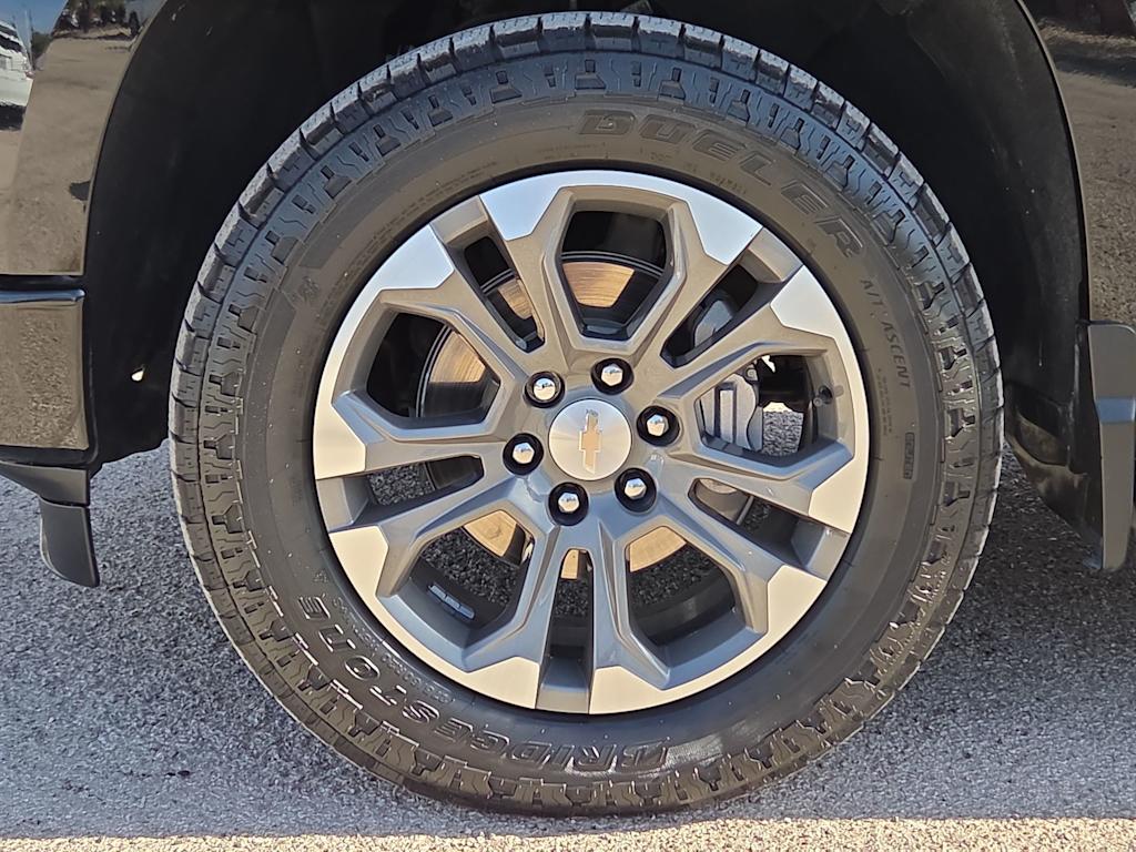Thumbnail: 2024 Chevrolet Silverado 1500 - 7