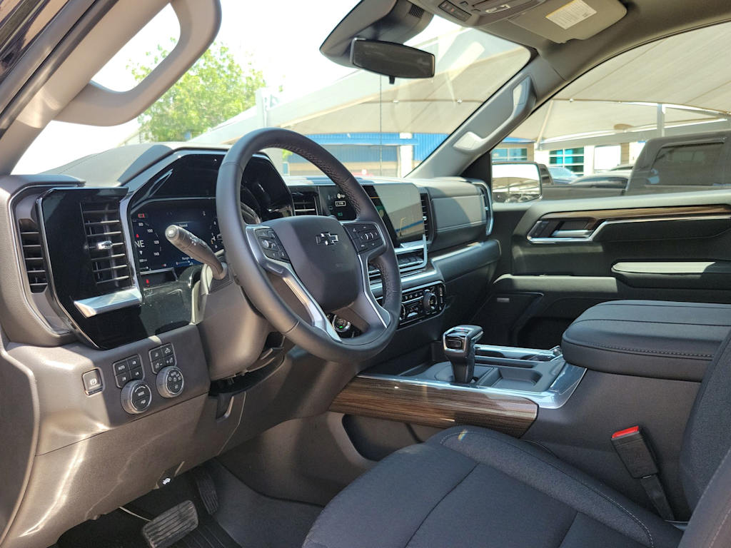 Thumbnail: 2026 Chevrolet Silverado 1500 - 2