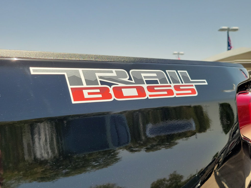 Thumbnail: 2026 Chevrolet Silverado 1500 - 7