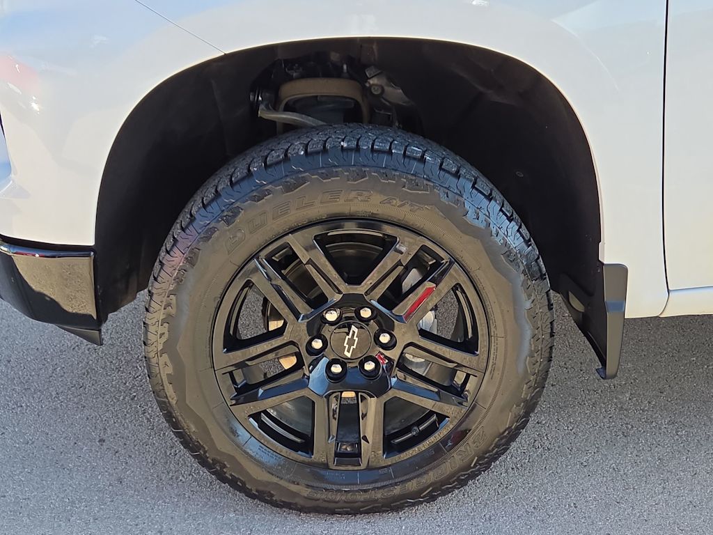 Thumbnail: 2026 Chevrolet Silverado 1500 - 7
