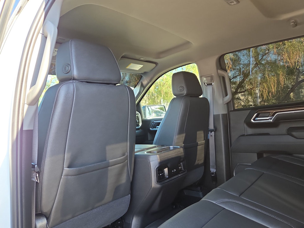Thumbnail: 2026 Chevrolet Silverado 1500 - 12