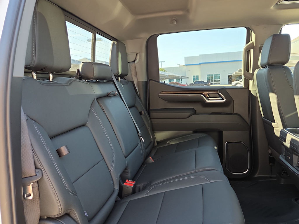 Thumbnail: 2026 Chevrolet Silverado 1500 - 23
