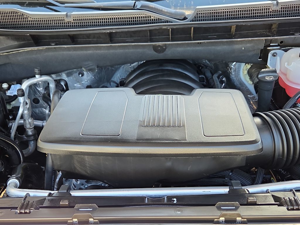 Thumbnail: 2026 Chevrolet Silverado 1500 - 9