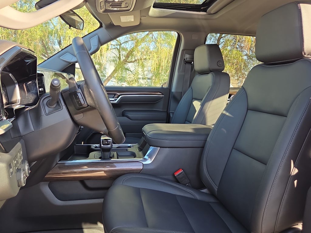 Thumbnail: 2026 Chevrolet Silverado 1500 - 11
