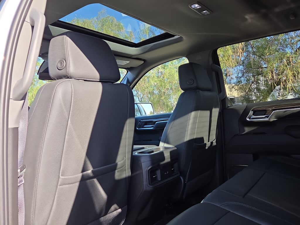 Thumbnail: 2026 Chevrolet Silverado 1500 - 13