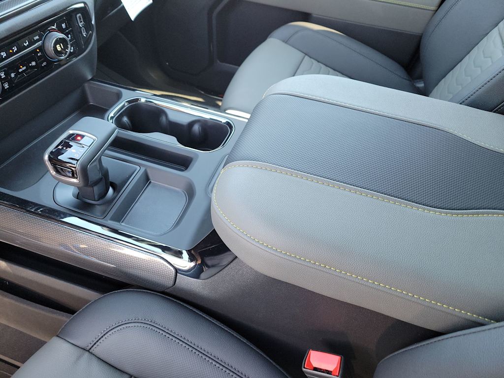 Thumbnail: 2025 Chevrolet Silverado 1500 - 14