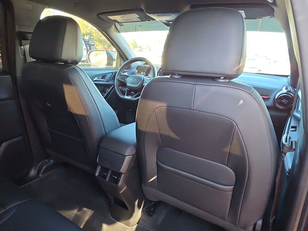 Thumbnail: 2026 Chevrolet Equinox - 10