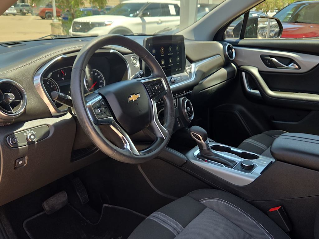 Thumbnail: 2025 Chevrolet Blazer - 2