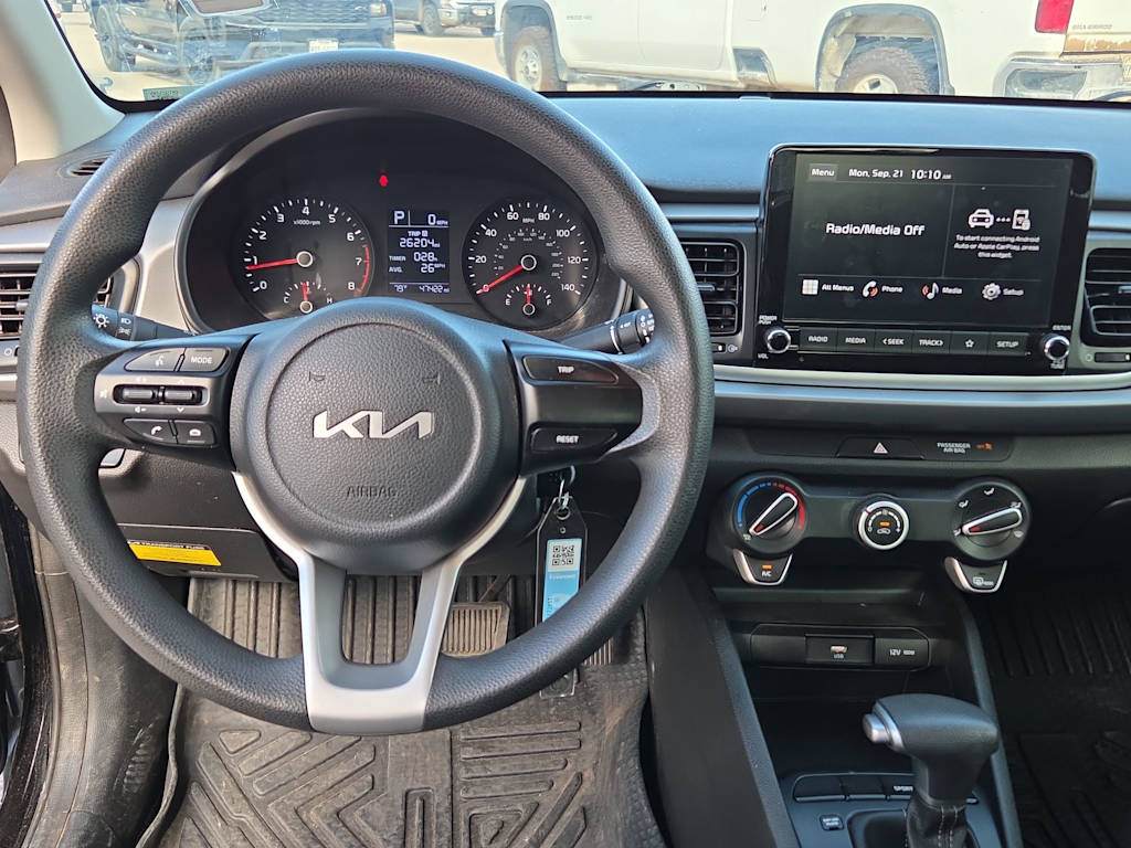 Thumbnail: 2023 Kia Rio - 9