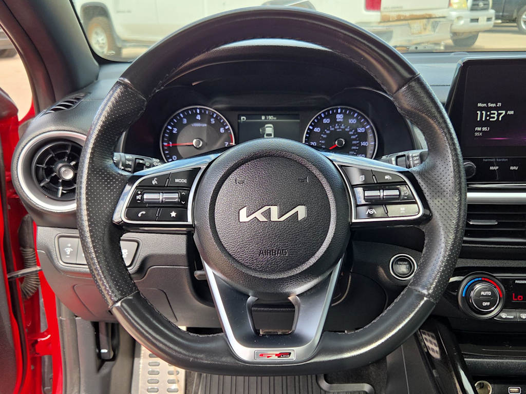 Thumbnail: 2024 Kia Forte - 14