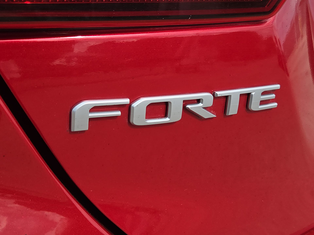 Thumbnail: 2024 Kia Forte - 7