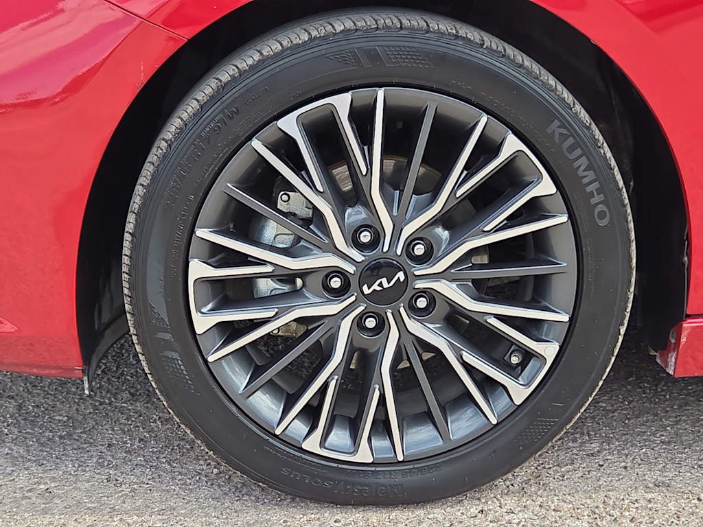 Thumbnail: 2024 Kia Forte - 8