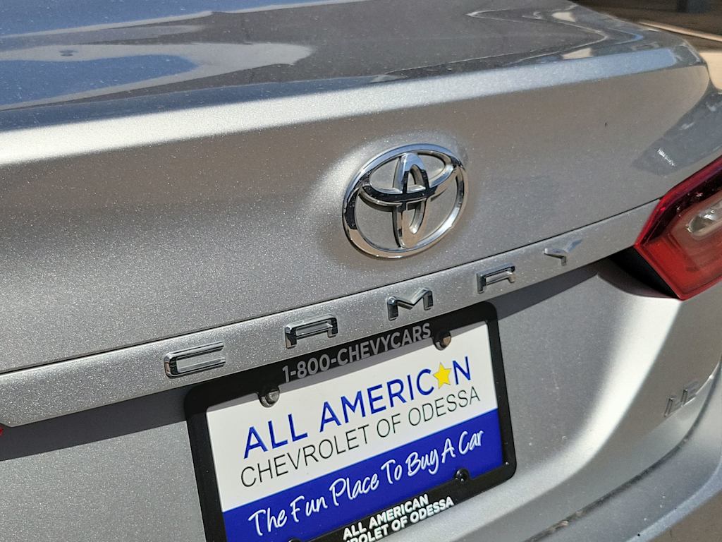 Thumbnail: 2021 Toyota Camry - 3