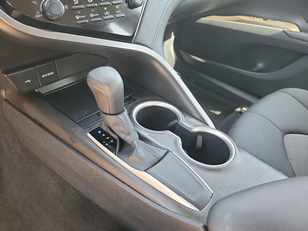 Thumbnail: 2021 Toyota Camry - 12