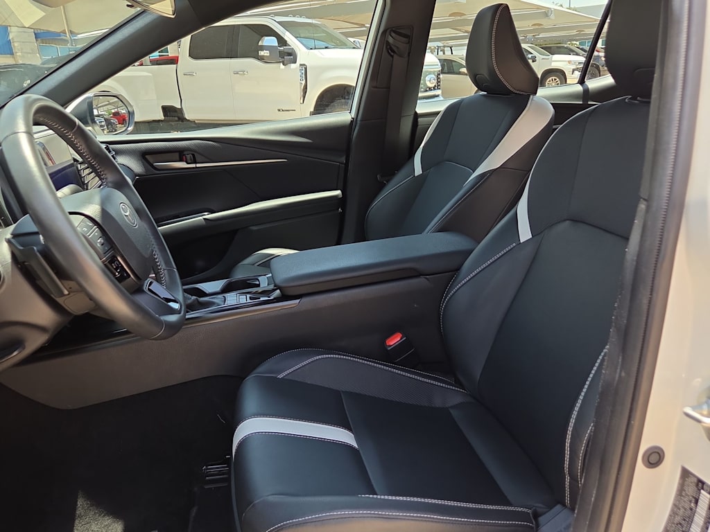 Thumbnail: 2025 Toyota Camry - 11