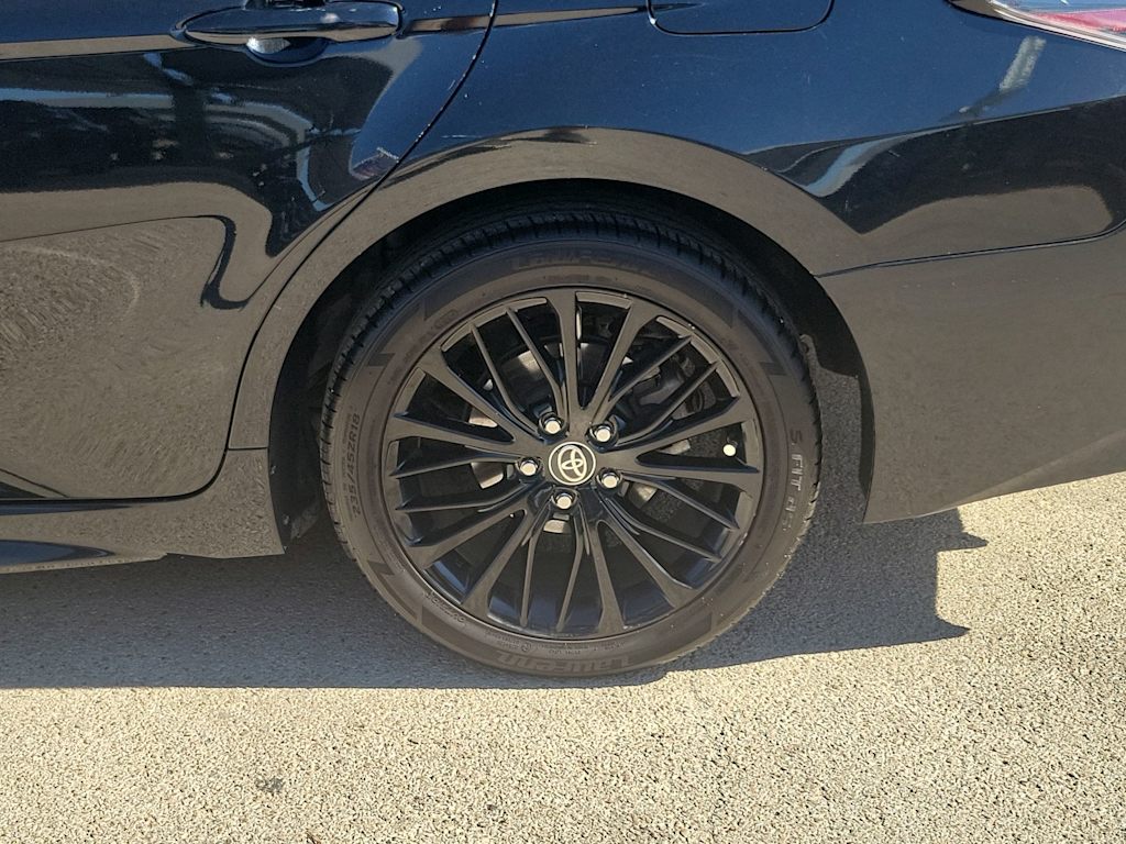 Thumbnail: 2021 Toyota Camry - 8