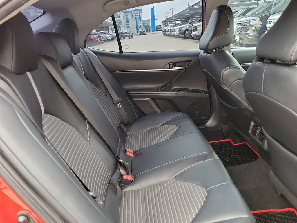 Thumbnail: 2020 Toyota Camry - 24