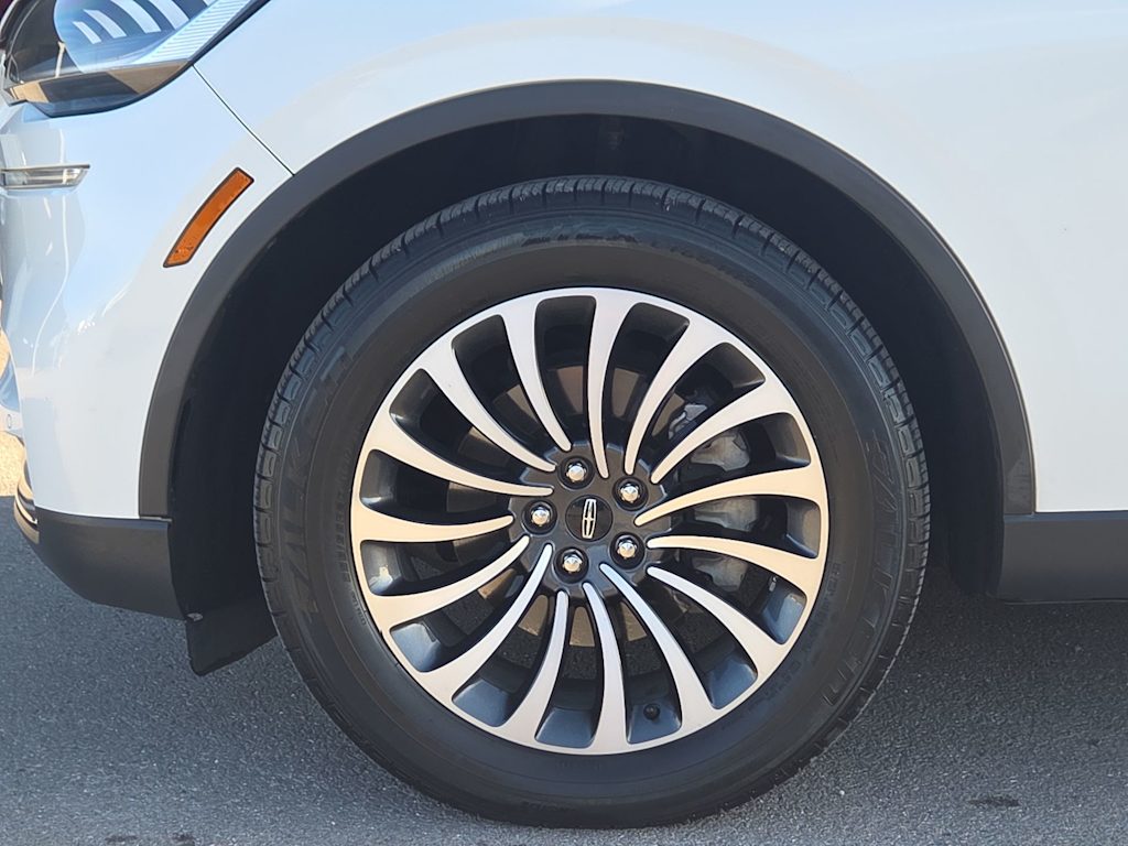 Thumbnail: 2020 Lincoln Aviator - 8