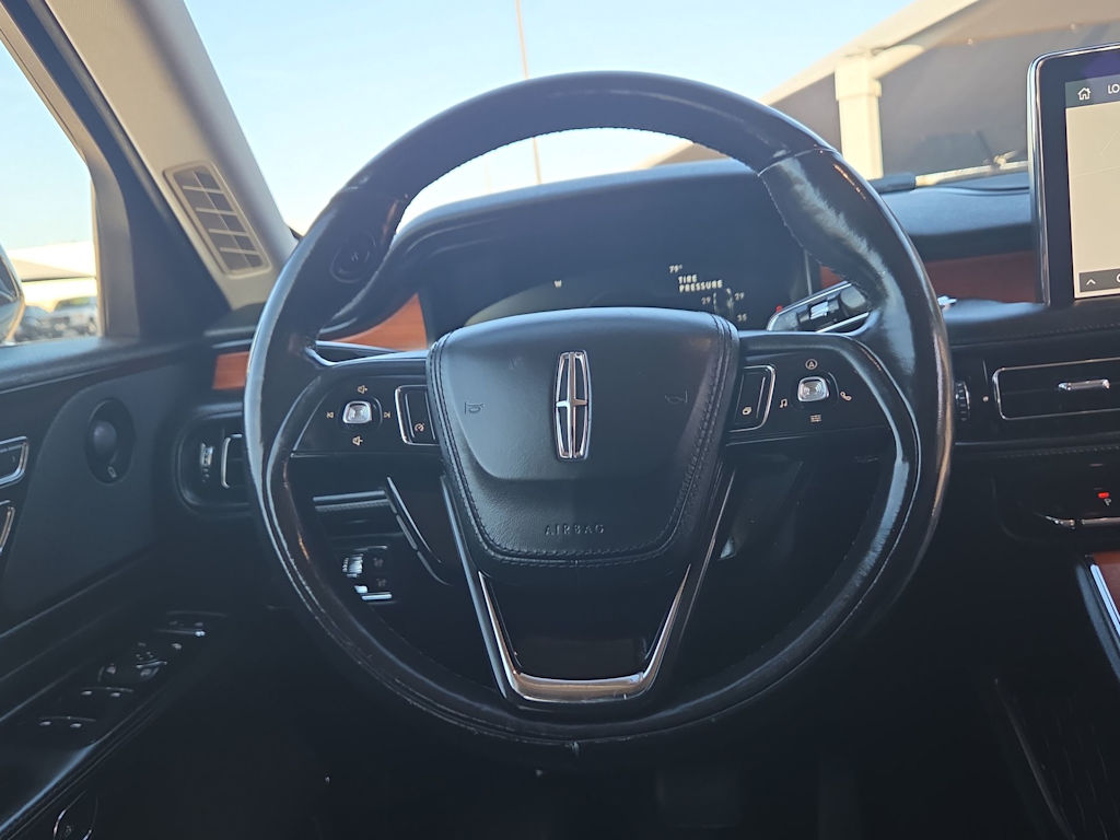 Thumbnail: 2020 Lincoln Aviator - 14