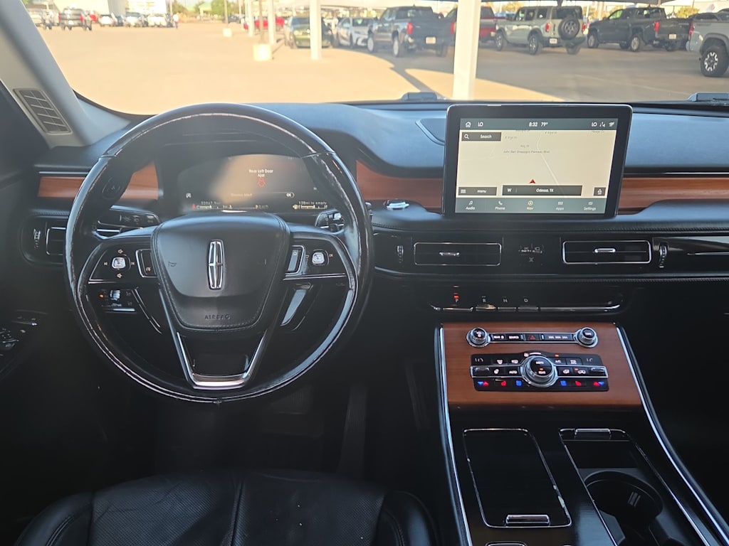 Thumbnail: 2020 Lincoln Aviator - 10