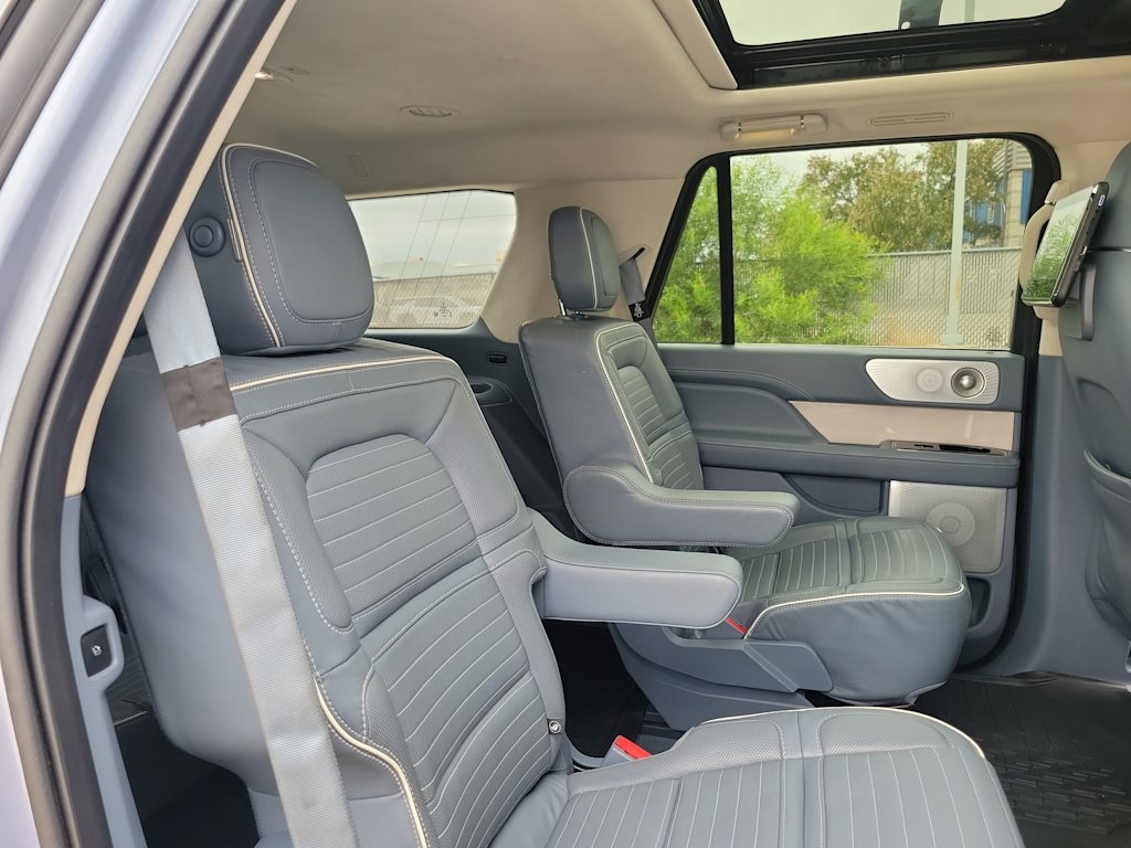 Thumbnail: 2019 Lincoln Navigator - 21