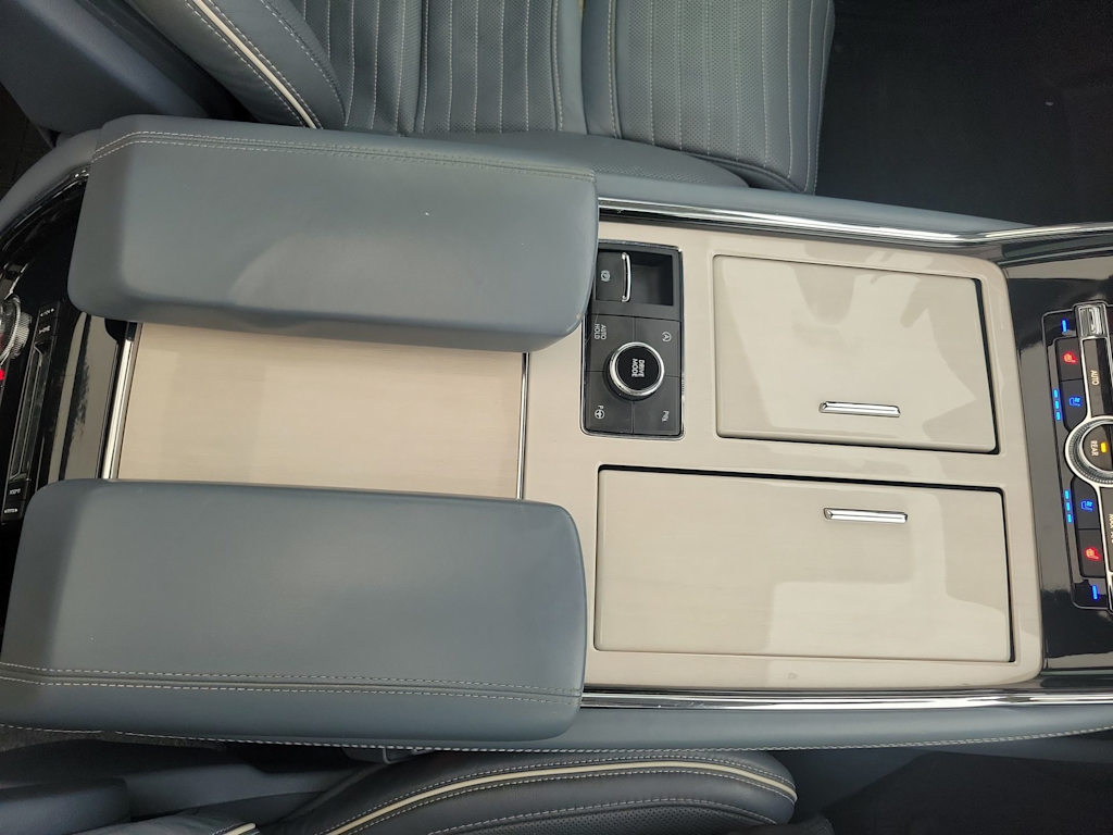 Thumbnail: 2019 Lincoln Navigator - 14