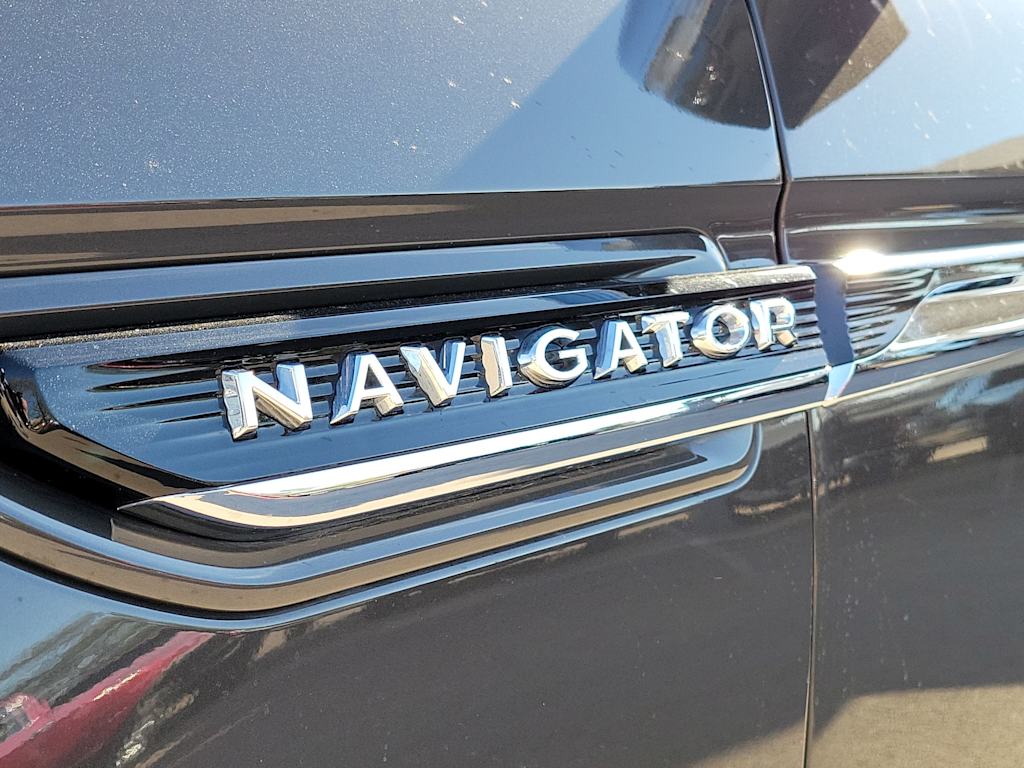 2023 Lincoln Navigator L Black Label 6