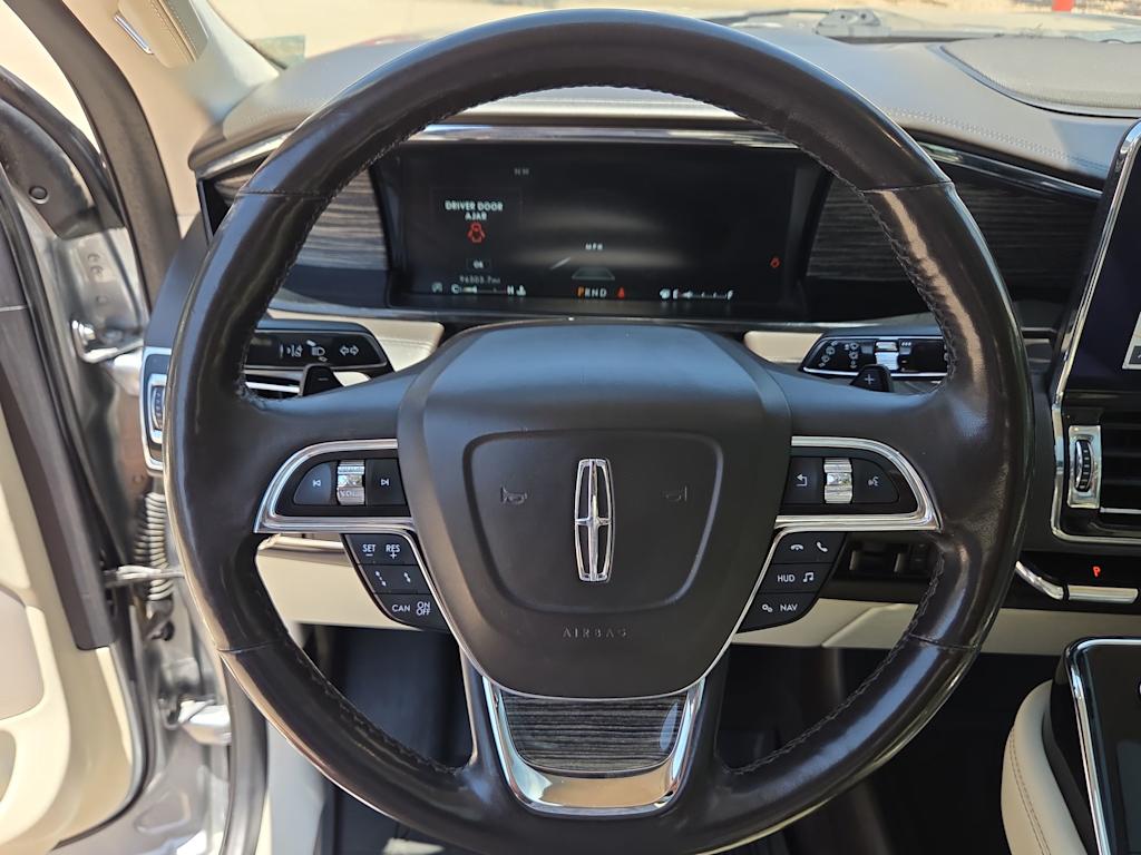 Thumbnail: 2020 Lincoln Navigator L - 14