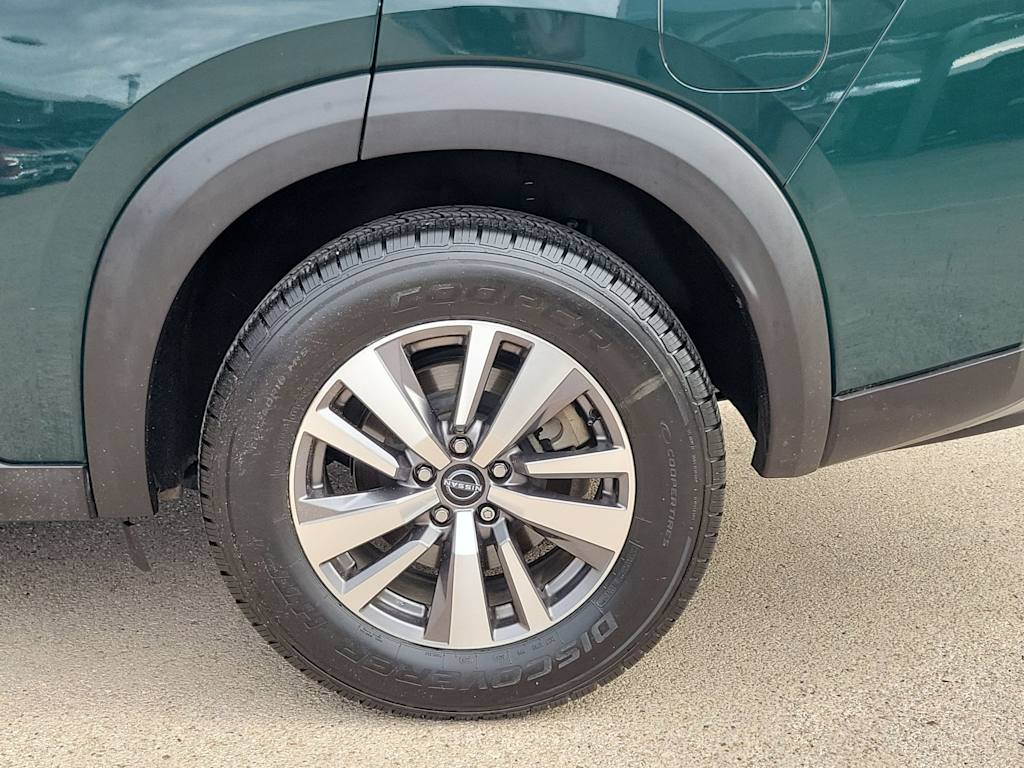 Thumbnail: 2023 Nissan Pathfinder - 8