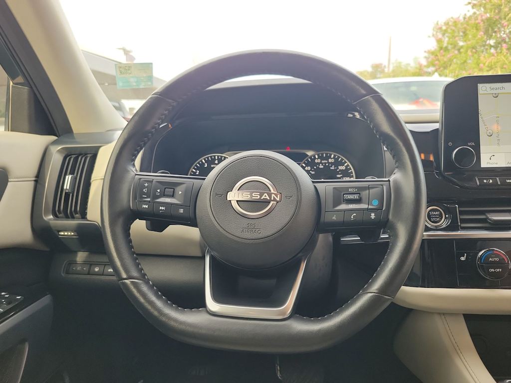 Thumbnail: 2023 Nissan Pathfinder - 14