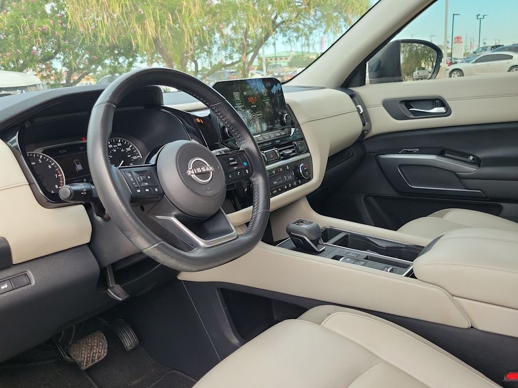 Thumbnail: 2023 Nissan Pathfinder - 2