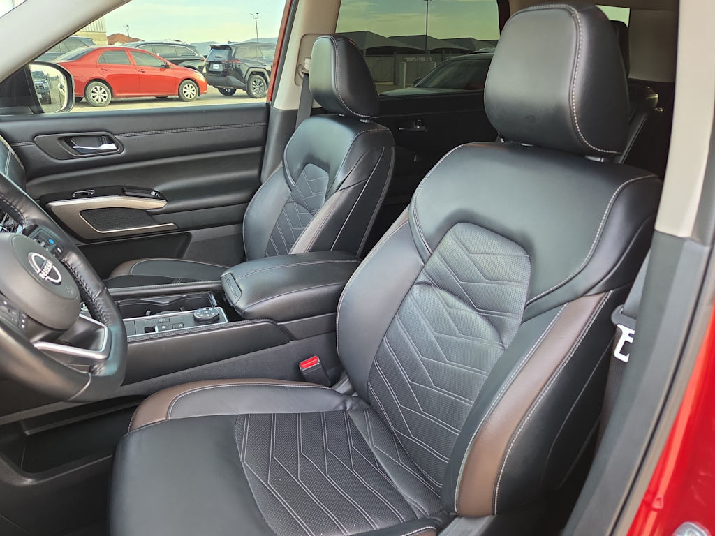 Thumbnail: 2023 Nissan Pathfinder - 9