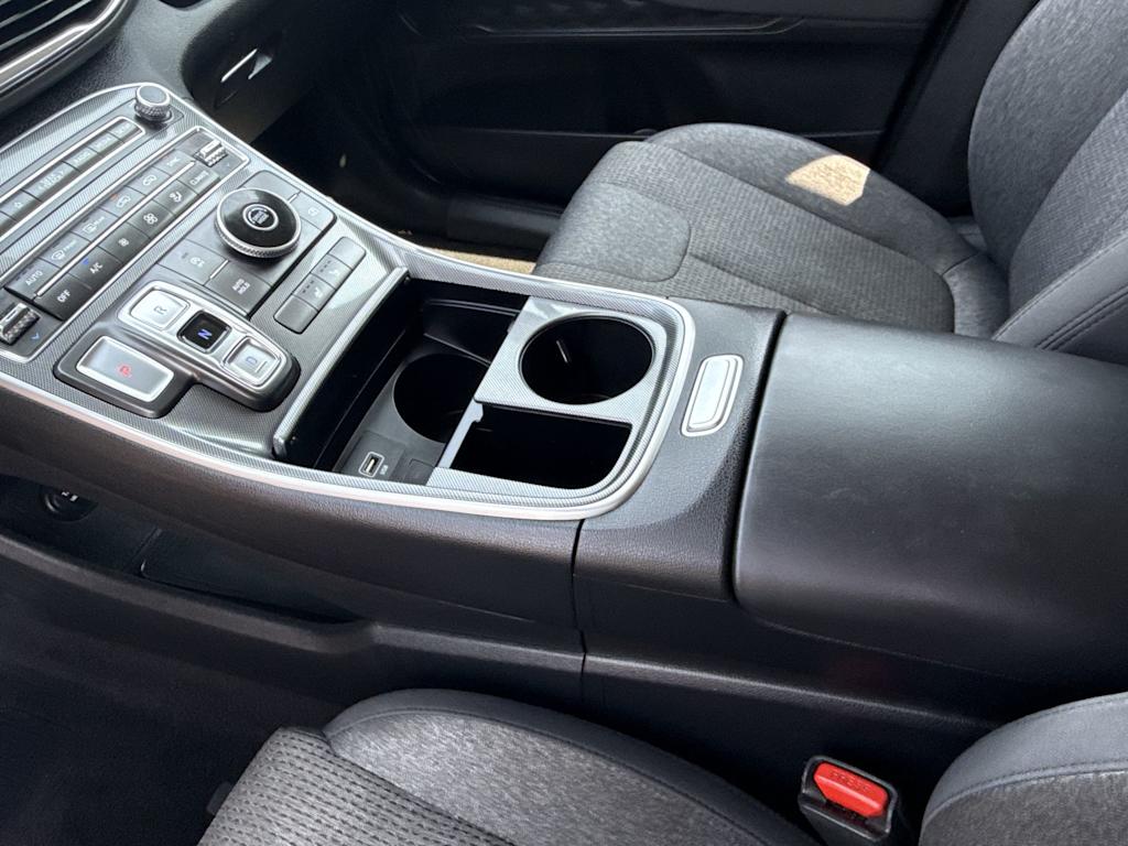 Thumbnail: 2023 Hyundai Santa Fe - 17